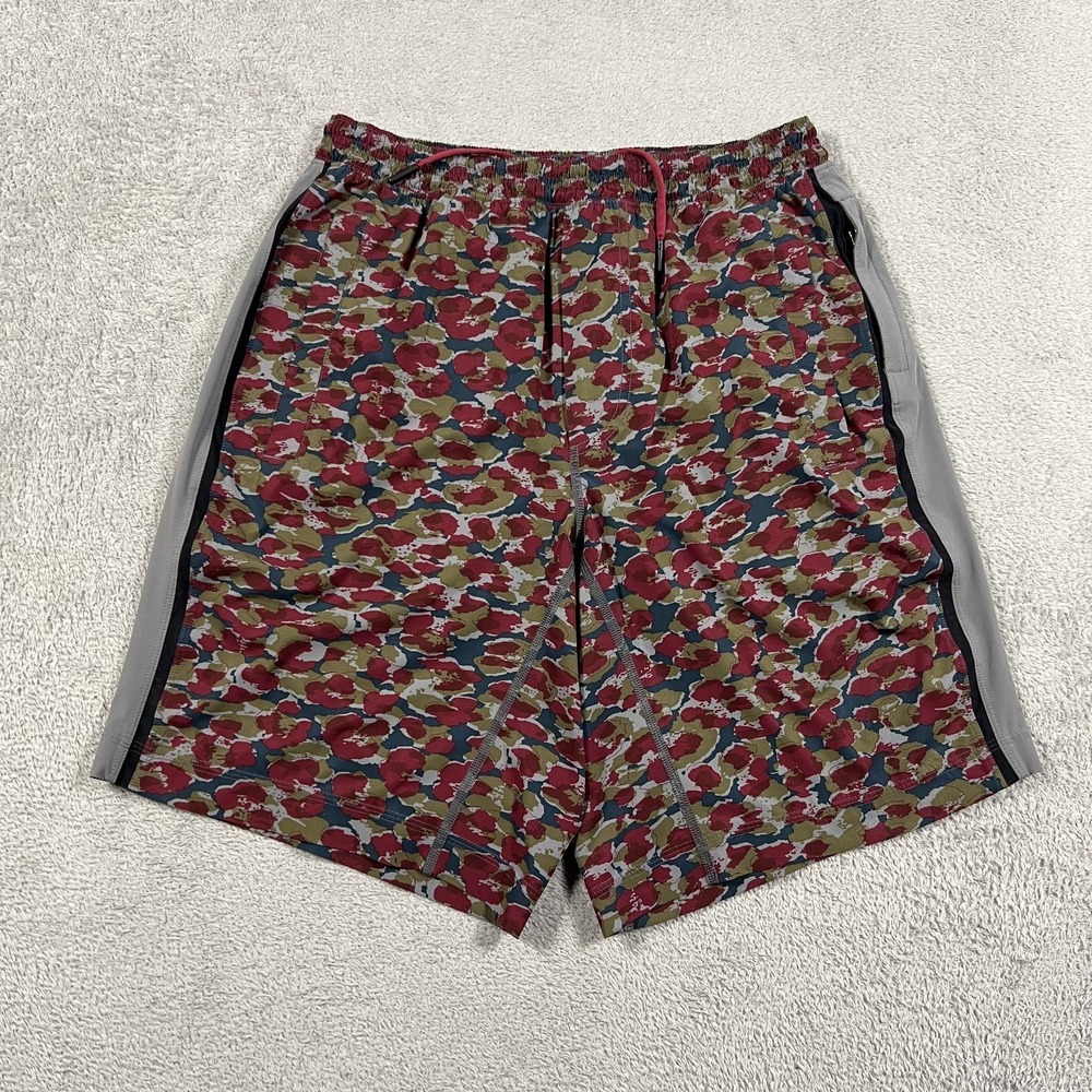Lululemon Pace Breaker Shorts Mens Medium Camo Lined 9" Inseam Athletic Gym